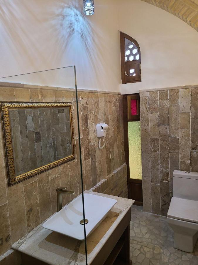 Bed and Breakfast Marhaba Boutique Madrasah 15Th-16Th Century Bukhara Esterno foto